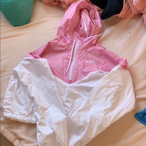 Cropped Nike wind breaker - Picture 1 of 1